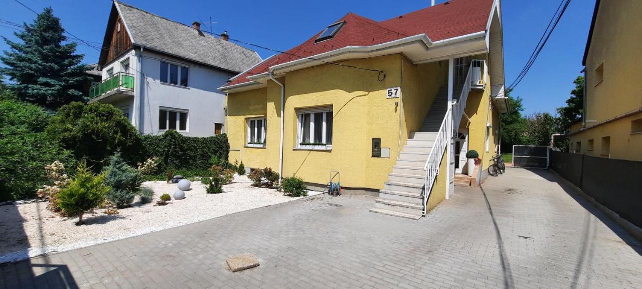 Hi-Bp Garden City Batsanyi Apartment 3 Rooms, Apartment Upstairs Near The City Train With Free Parking Budapest Exterior photo
