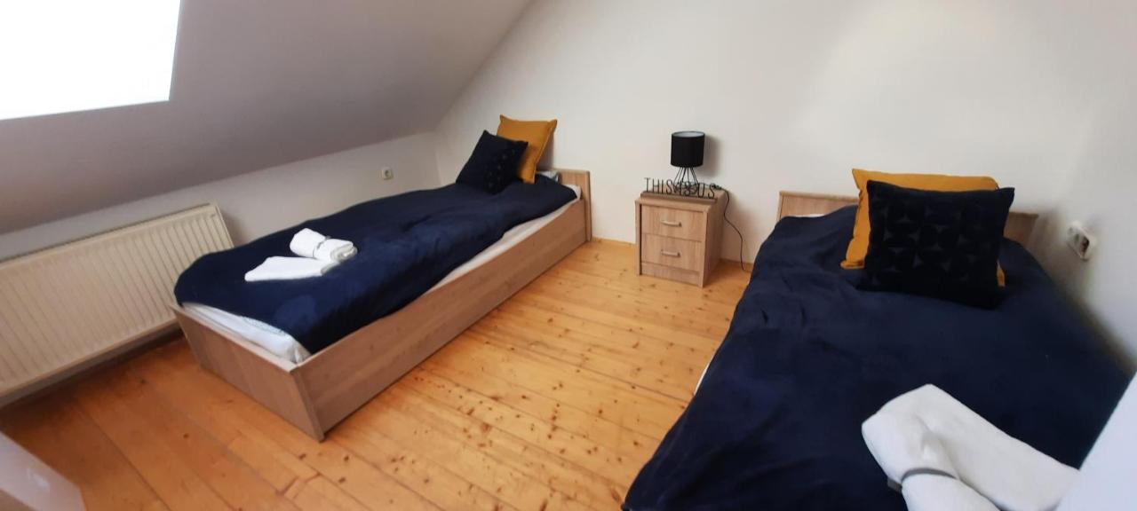 Hi-Bp Garden City Batsanyi Apartment 3 Rooms, Apartment Upstairs Near The City Train With Free Parking Budapest Exterior photo