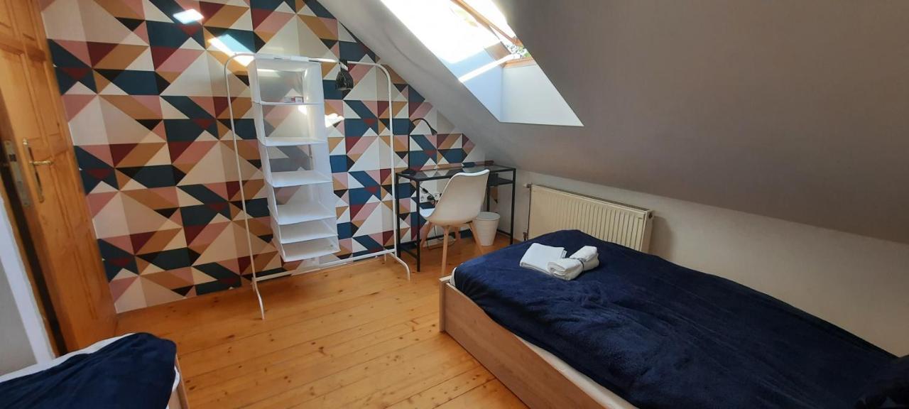 Hi-Bp Garden City Batsanyi Apartment 3 Rooms, Apartment Upstairs Near The City Train With Free Parking Budapest Exterior photo