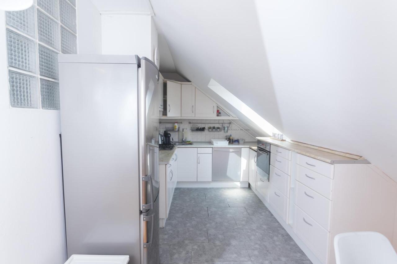 Hi-Bp Garden City Batsanyi Apartment 3 Rooms, Apartment Upstairs Near The City Train With Free Parking Budapest Exterior photo