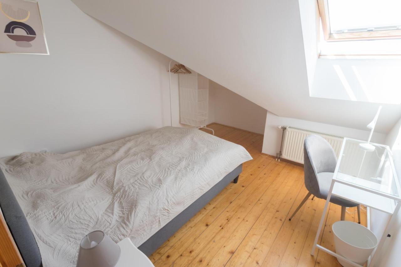 Hi-Bp Garden City Batsanyi Apartment 3 Rooms, Apartment Upstairs Near The City Train With Free Parking Budapest Exterior photo